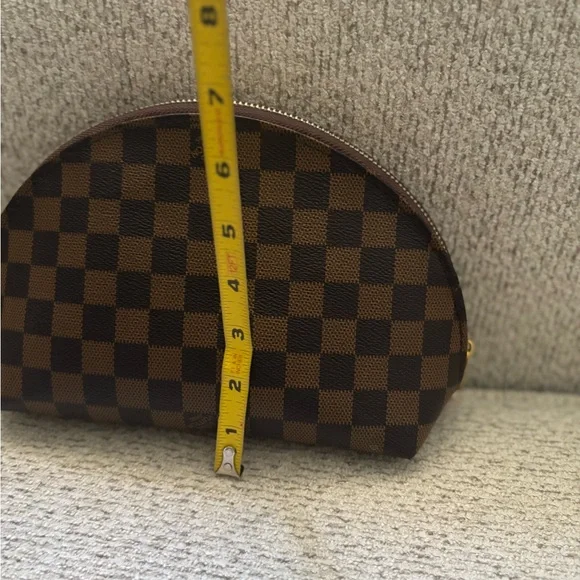 Checkered Brown Cosmetic *Fashion Pouches - Picture 7 of 17